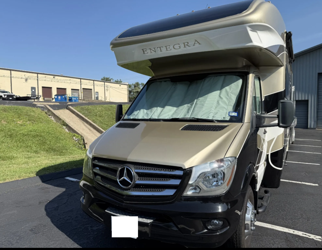 2019 Mercedes-Benz Entegra Qwest