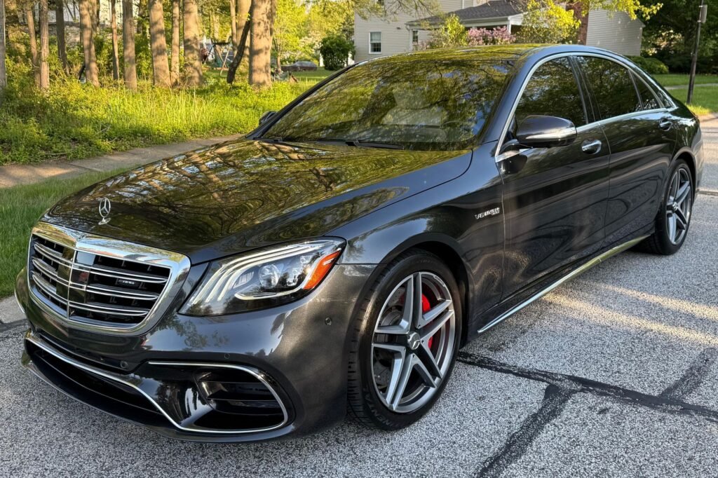 2019 Mercedes-Benz-AMG S63
