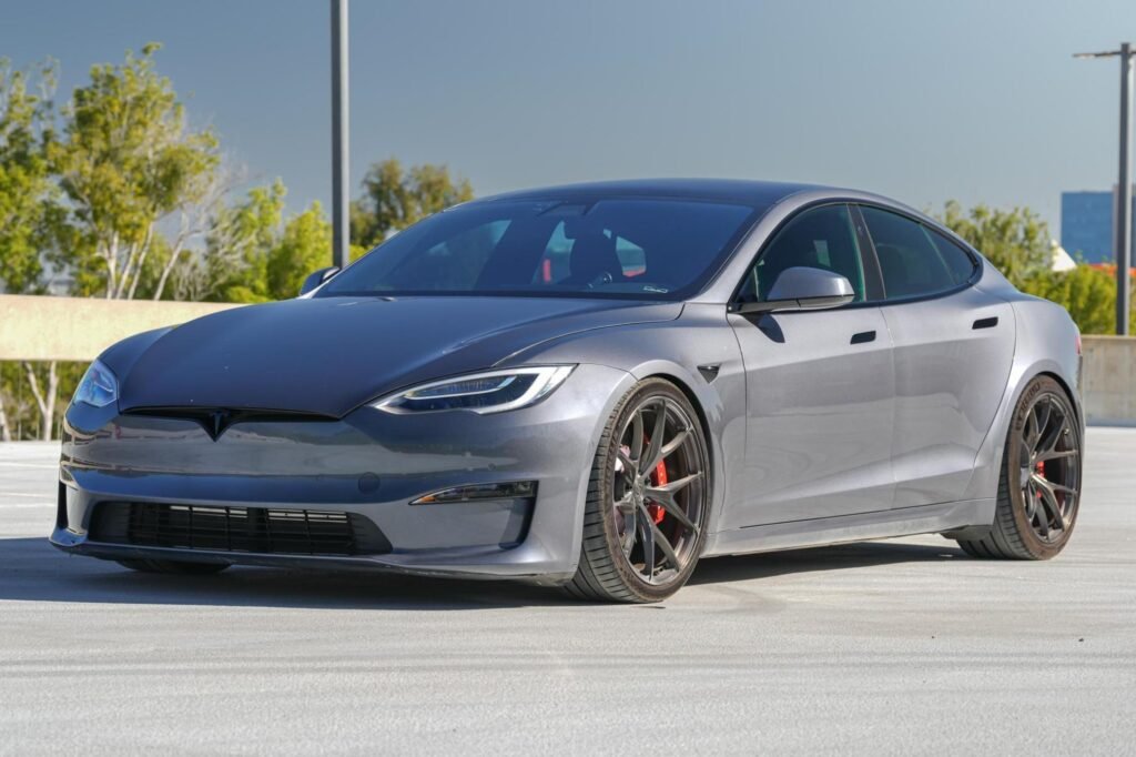 2021 Tesla Model S Plaid