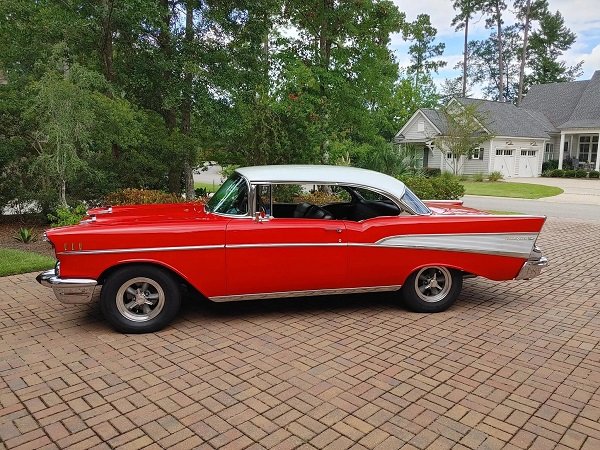 1957 Chevrolet Bel Air 2-Door Hardtop