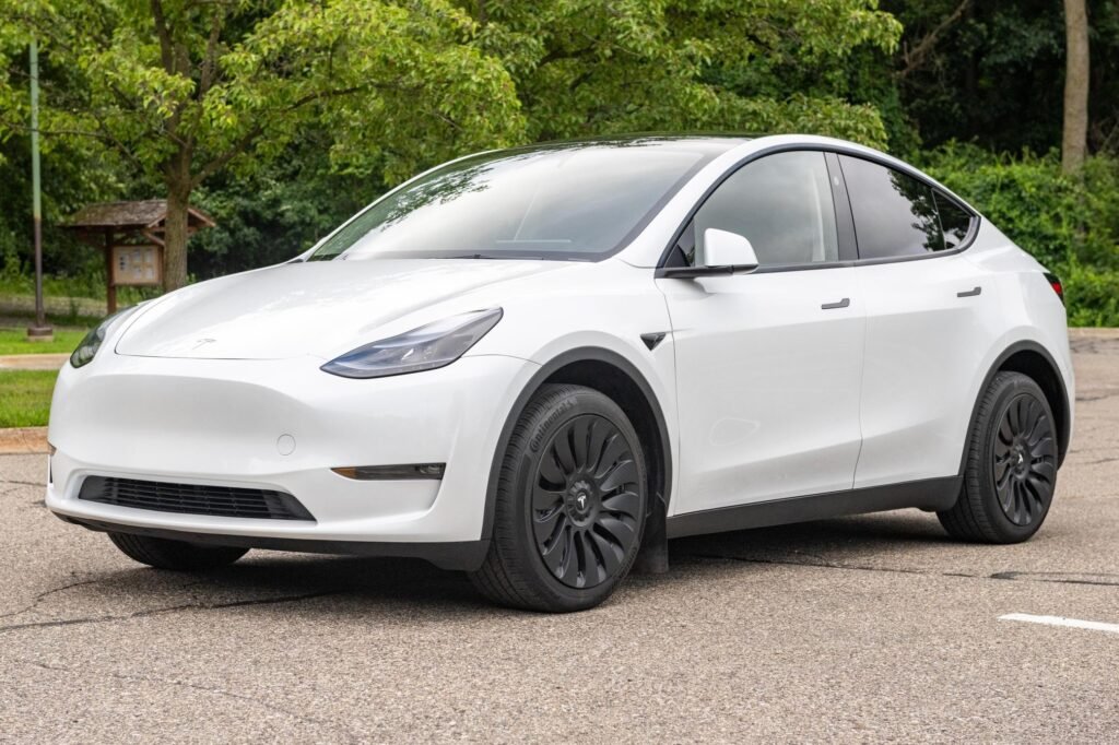 2023 Tesla Model Y Long Range