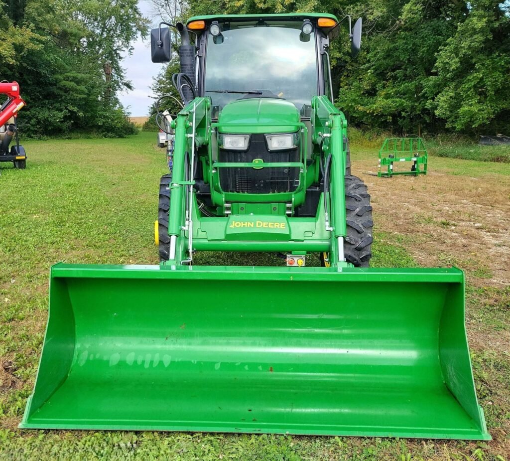 2015 John Deere 5075E MFWD