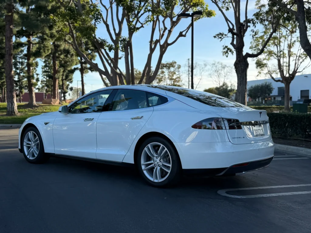 2014 Tesla Model S 85